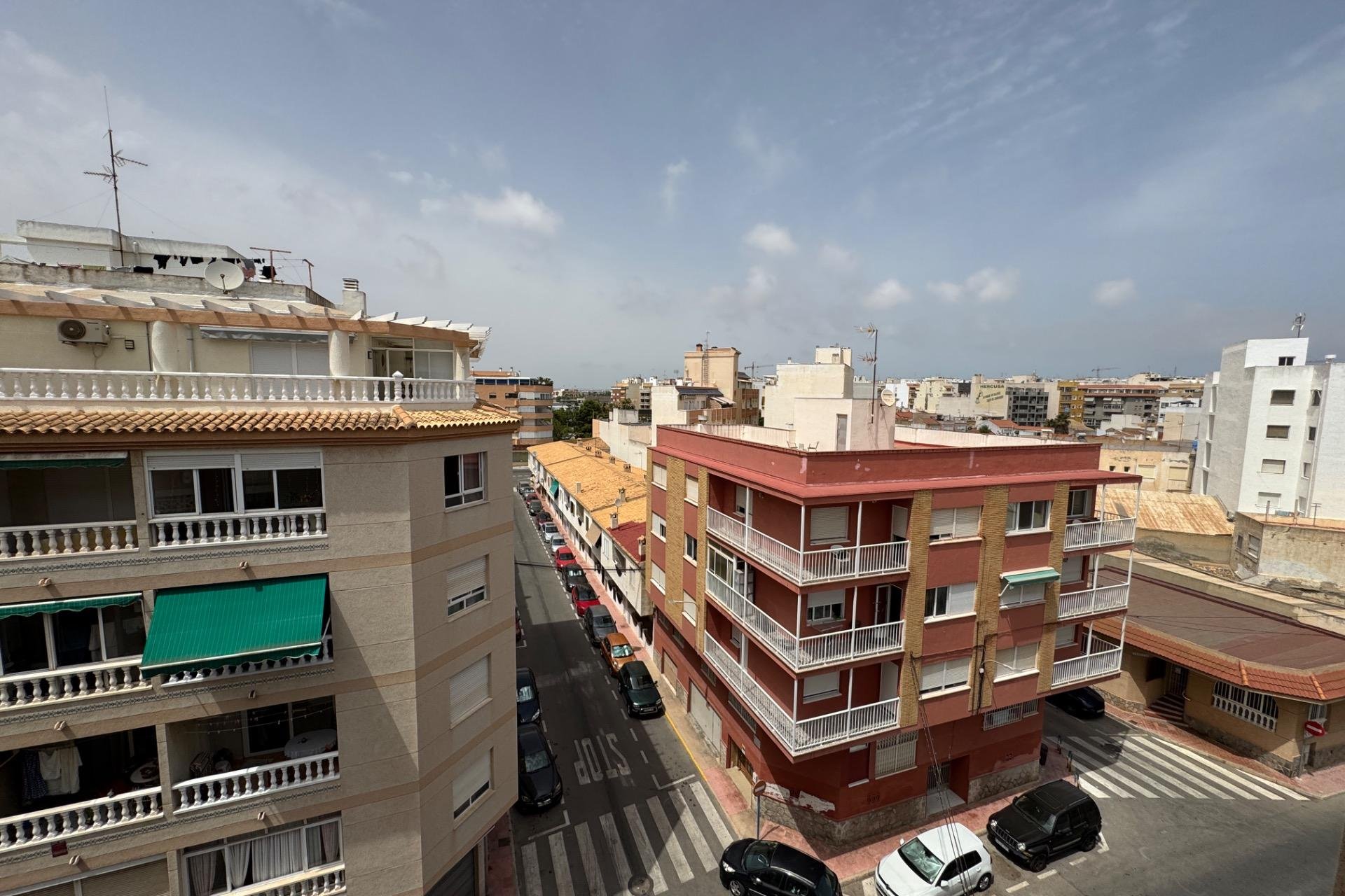 Resale - Apartment -
Torrevieja - Acequion