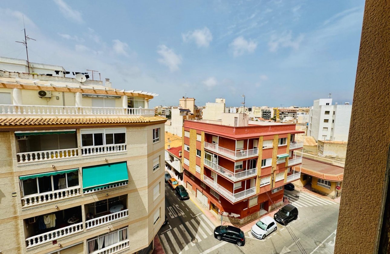 Resale - Apartment -
Torrevieja - Acequion