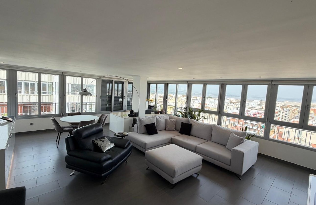 Resale - Apartment -
Torrevieja - Acequion