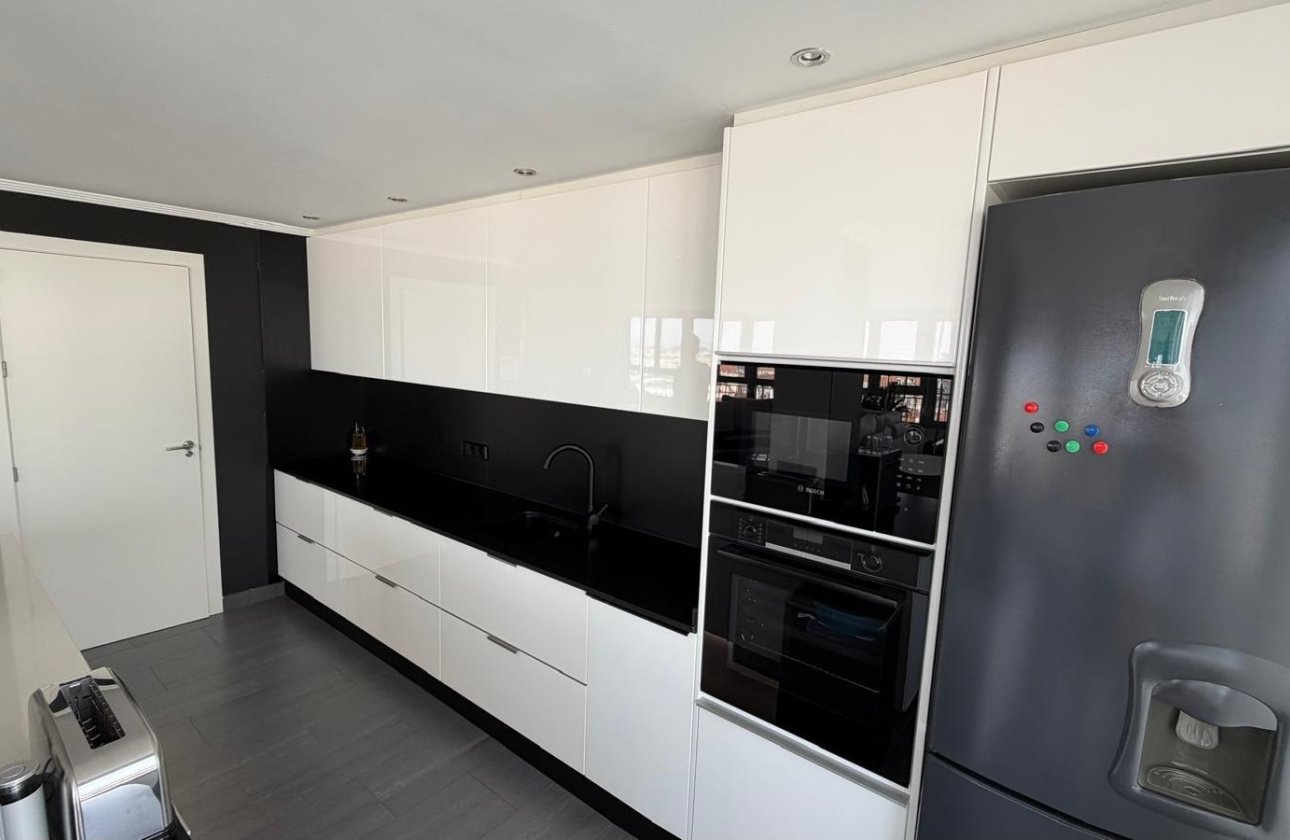Resale - Apartment -
Torrevieja - Acequion