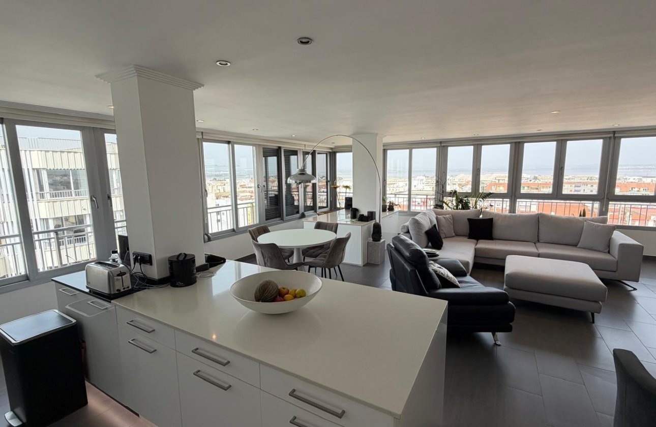 Resale - Apartment -
Torrevieja - Acequion