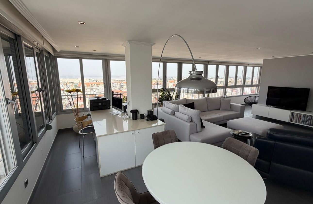 Resale - Apartment -
Torrevieja - Acequion