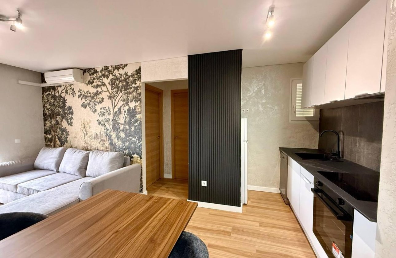 Resale - Apartment -
Torrevieja - Acequion