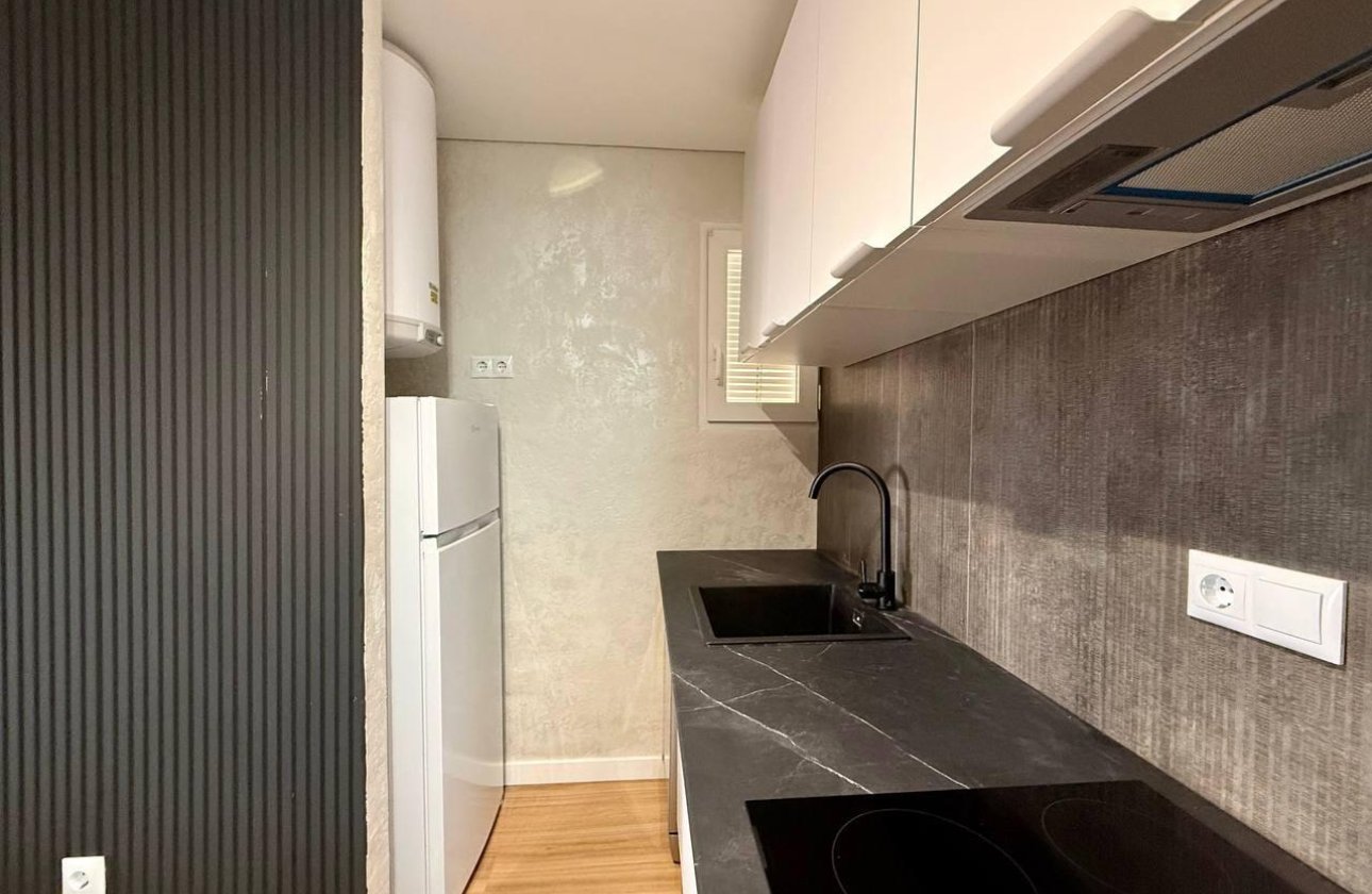Resale - Apartment -
Torrevieja - Acequion