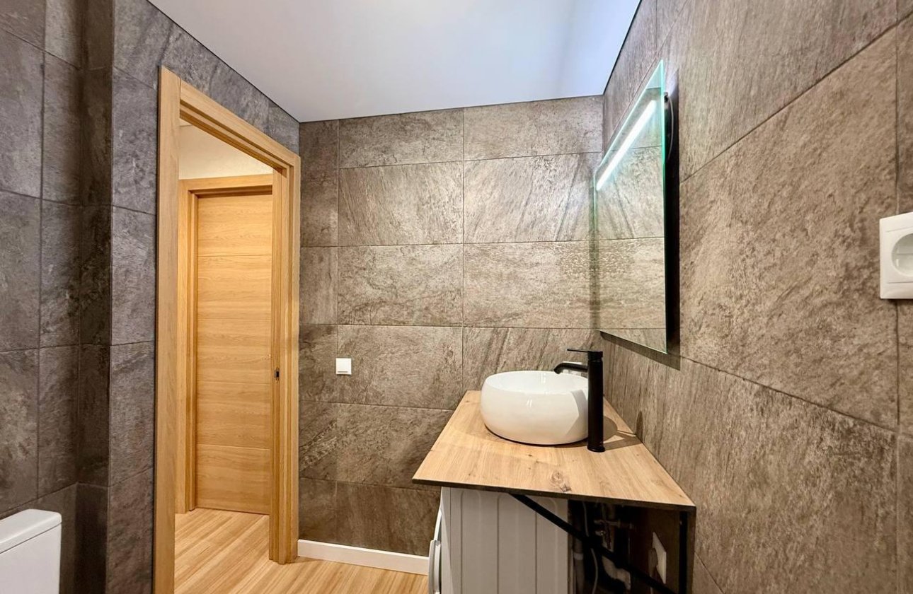 Resale - Apartment -
Torrevieja - Acequion