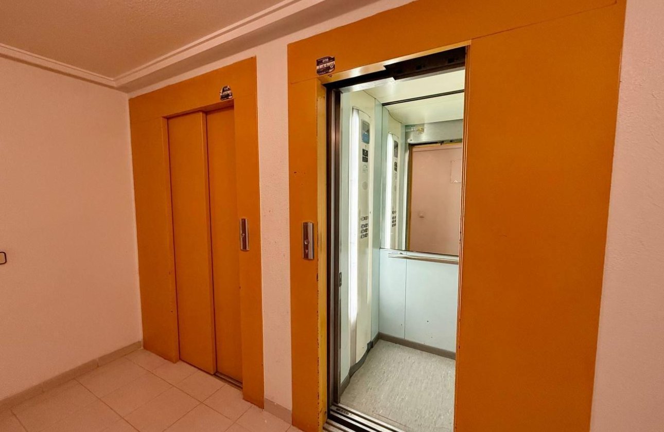 Resale - Apartment -
Torrevieja - Acequion