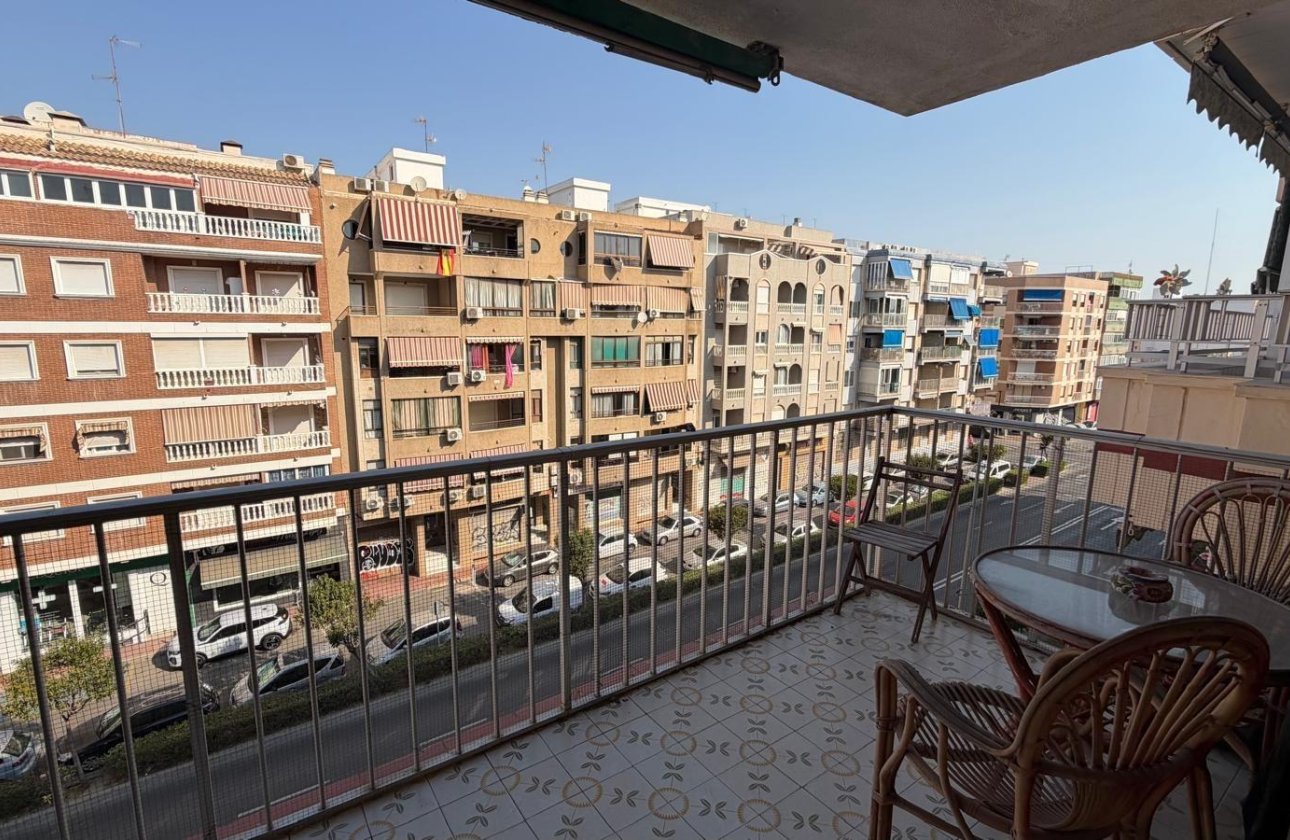Resale - Apartment -
Torrevieja - Acequion