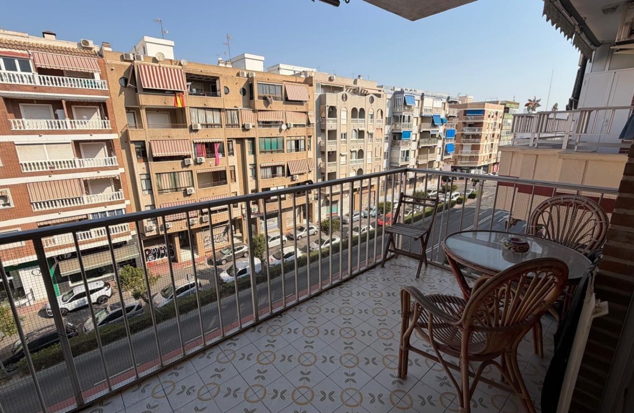 Resale - Apartment -
Torrevieja - Acequion