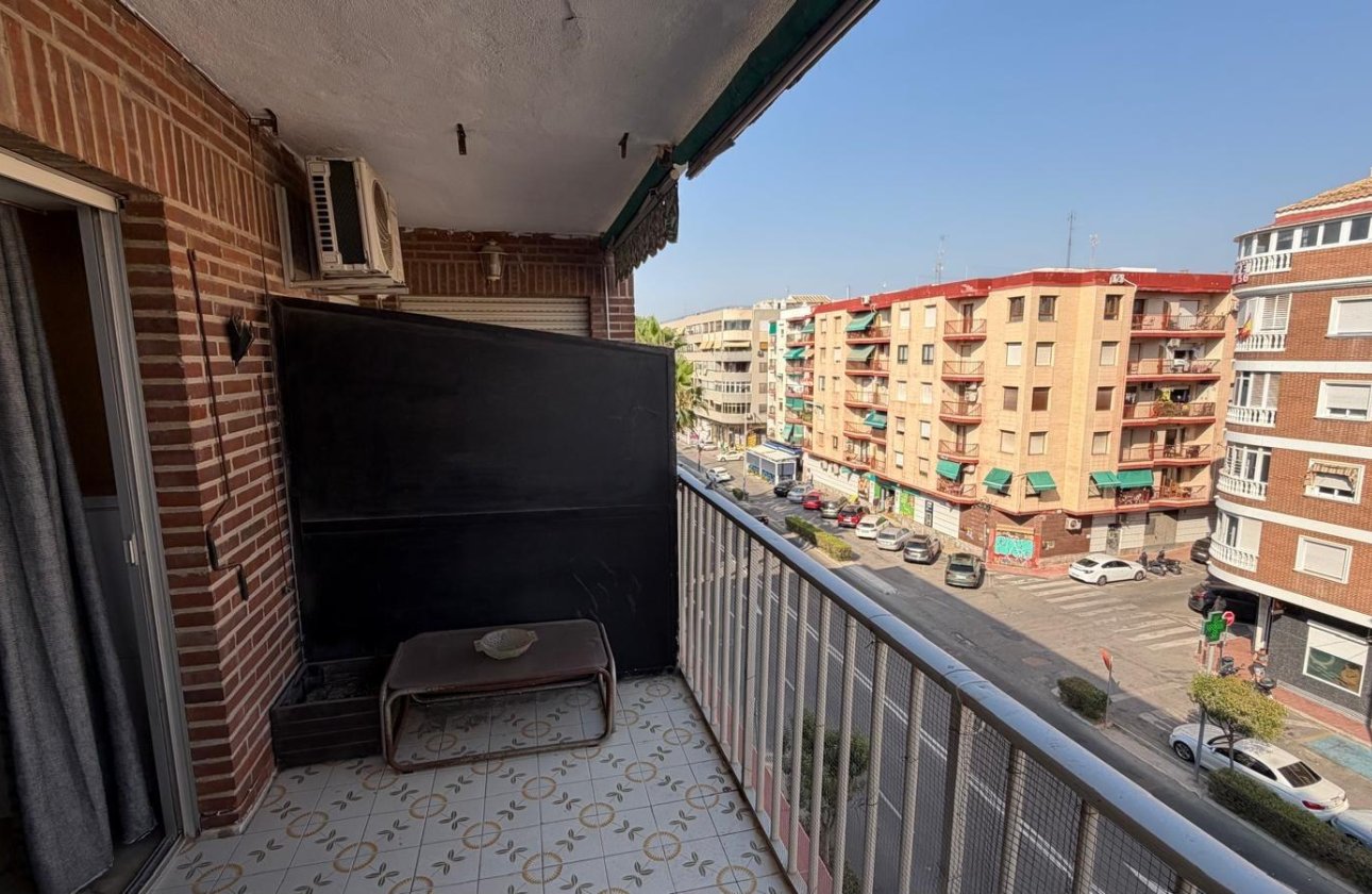 Resale - Apartment -
Torrevieja - Acequion