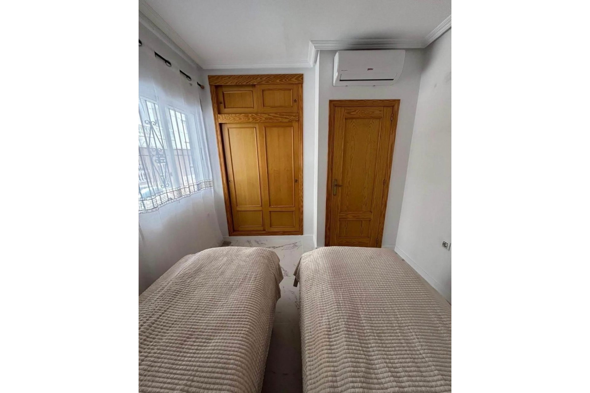 Resale - Apartment -
Torrevieja - Acequion