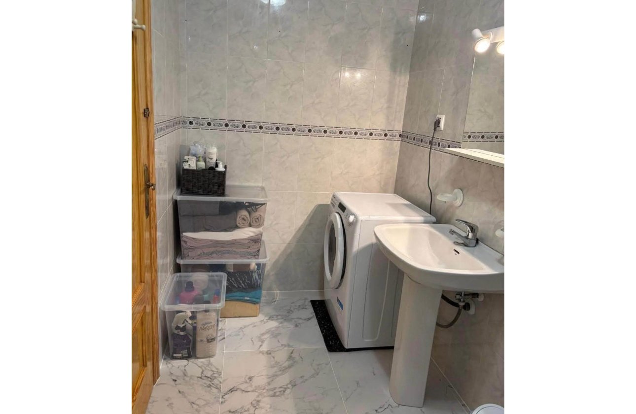 Resale - Apartment -
Torrevieja - Acequion