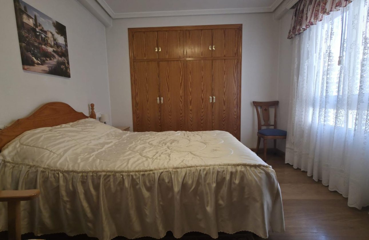 Resale - Apartment -
Torrevieja - Acequion