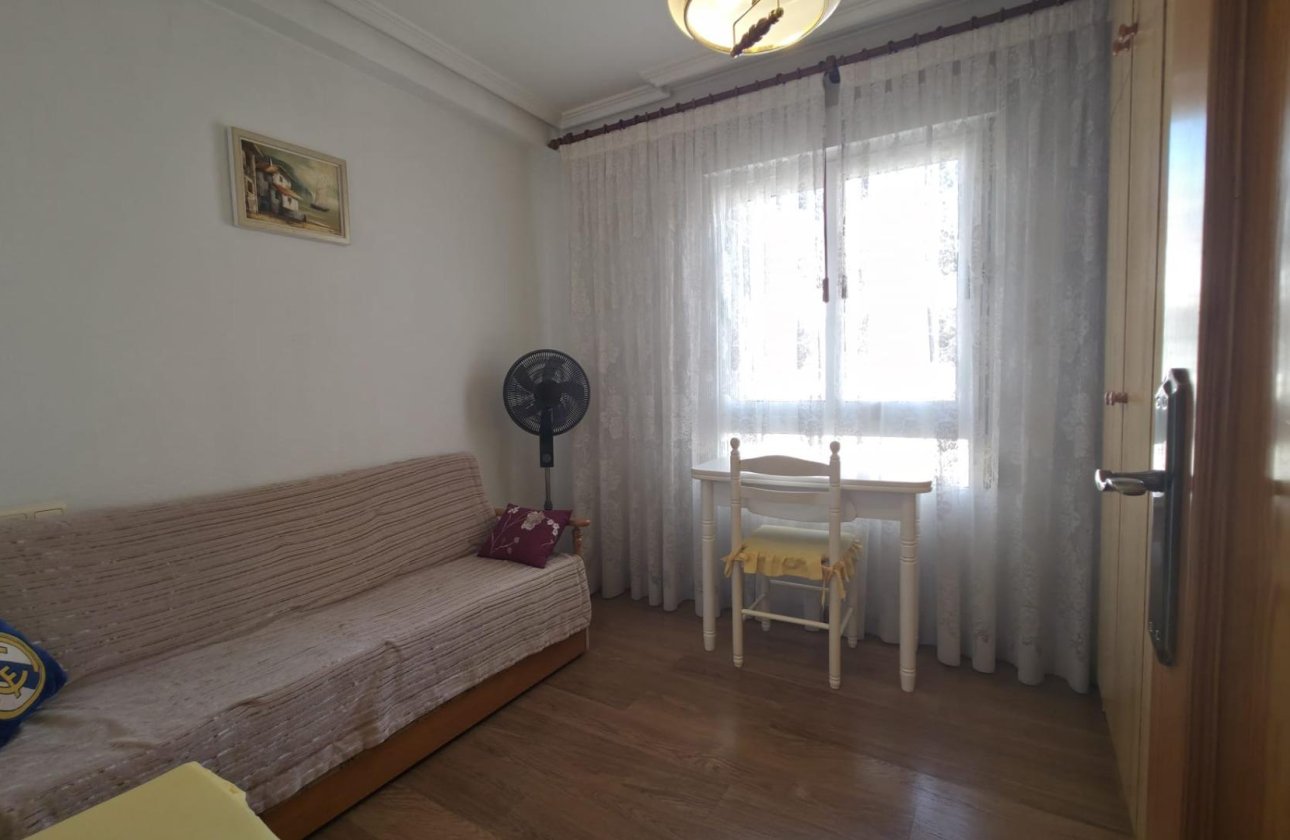 Resale - Apartment -
Torrevieja - Acequion
