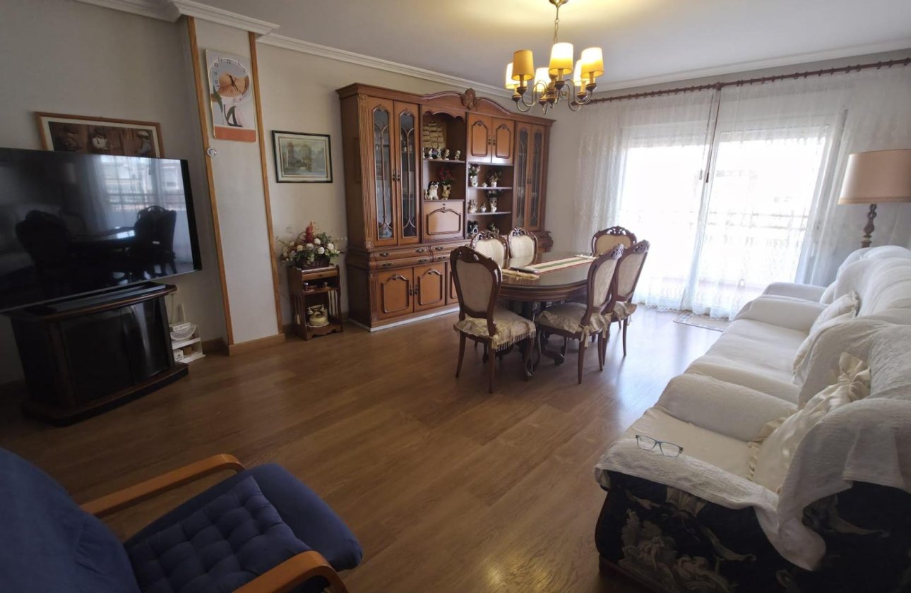 Resale - Apartment -
Torrevieja - Acequion