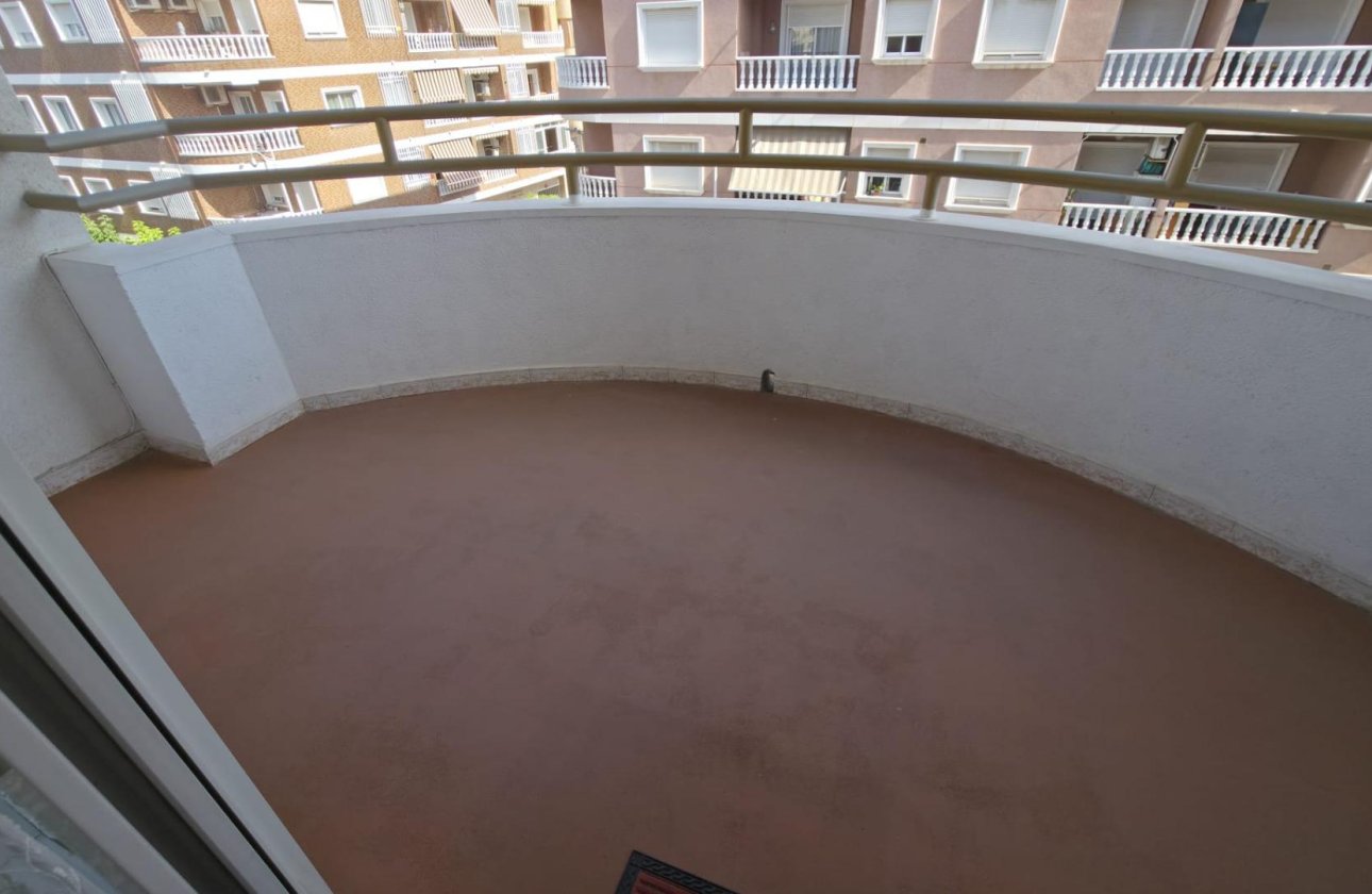 Resale - Apartment -
Torrevieja - Acequion