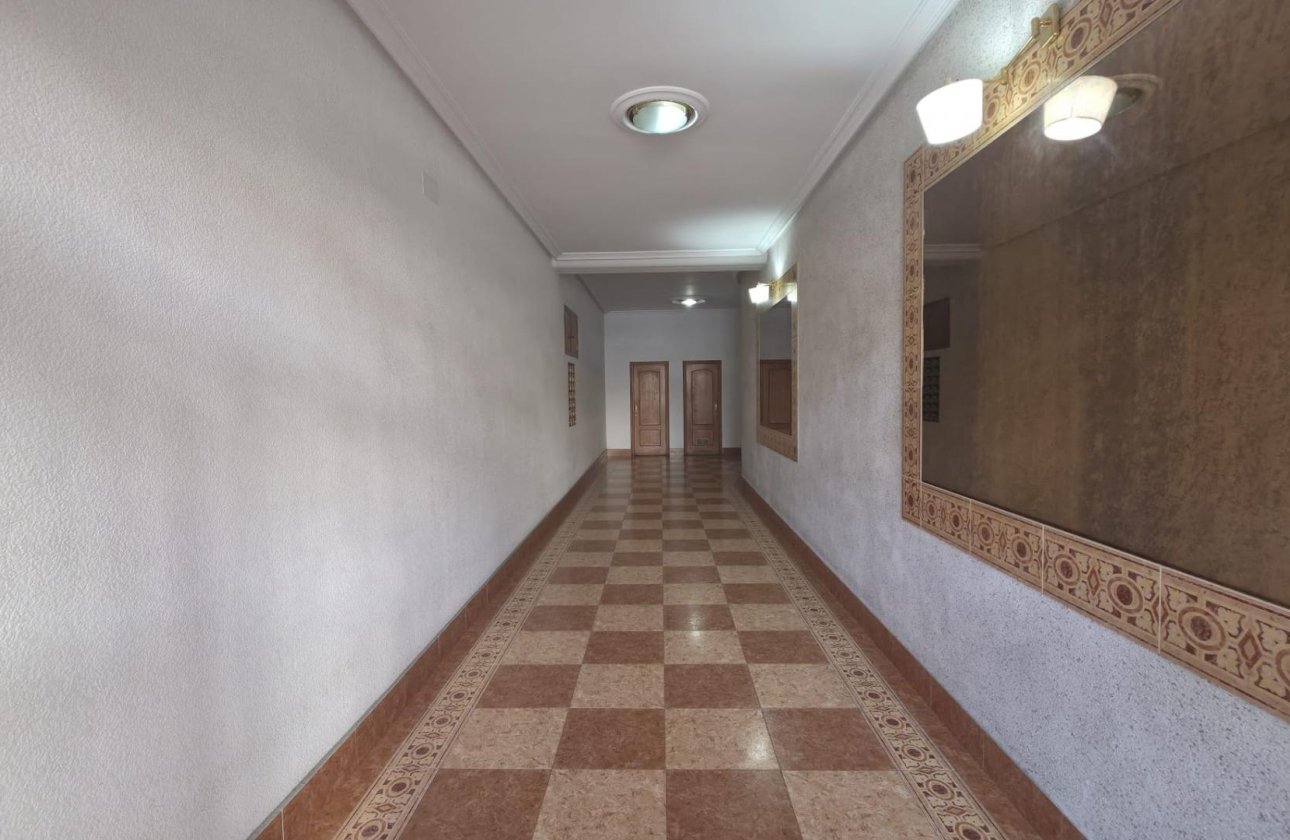 Resale - Apartment -
Torrevieja - Acequion
