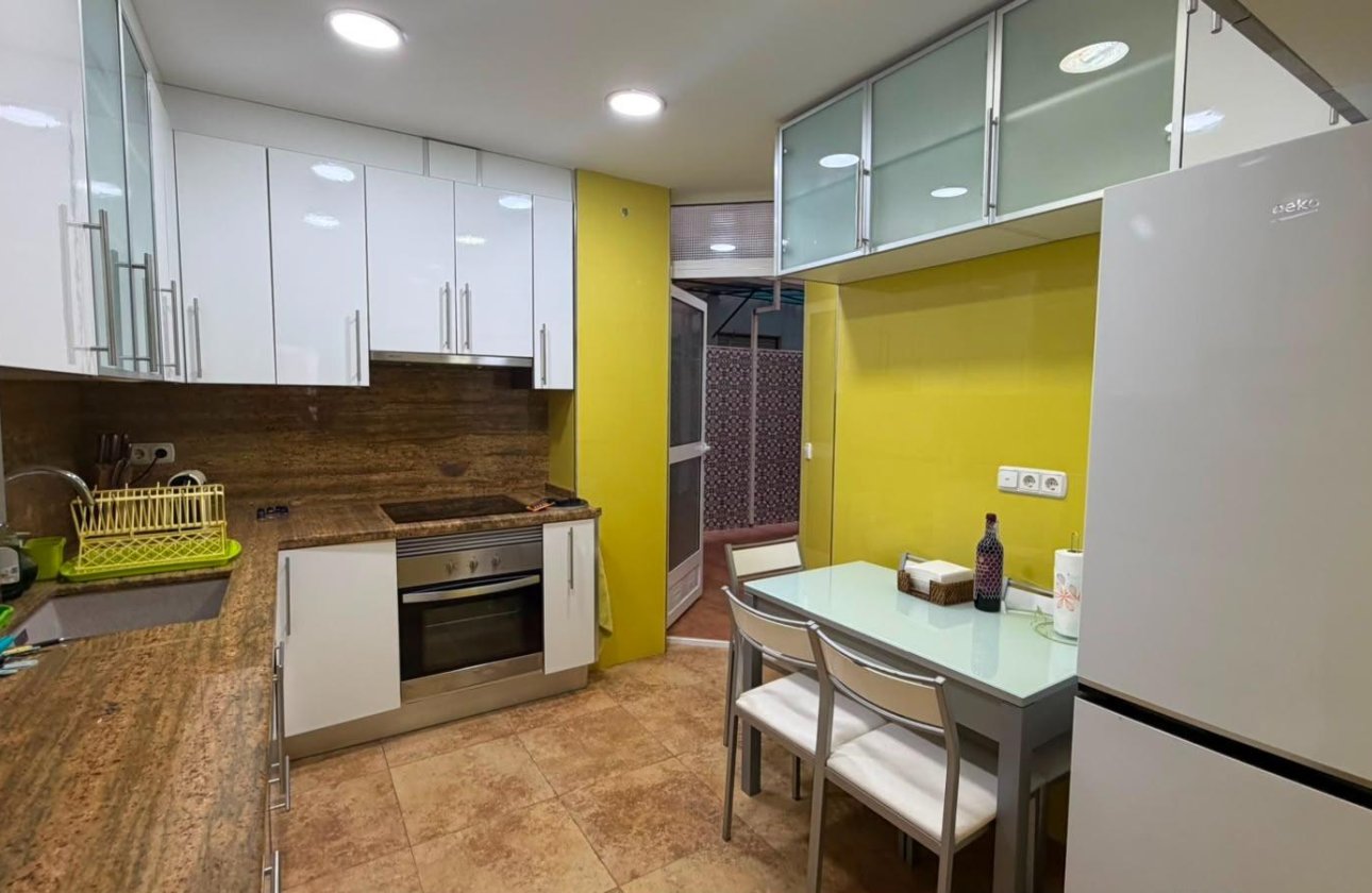 Resale - Apartment -
Torrevieja - Acequion