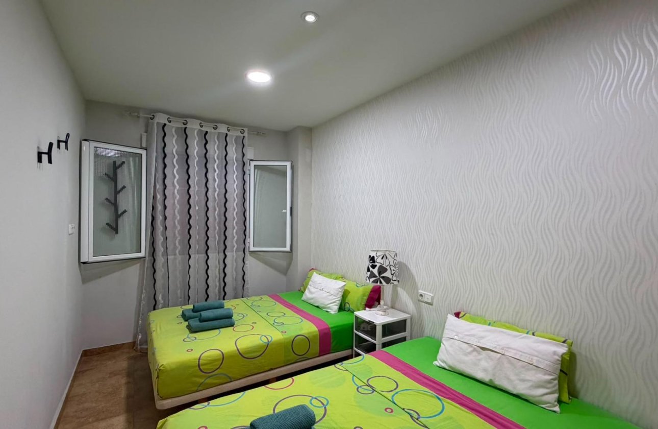Resale - Apartment -
Torrevieja - Acequion