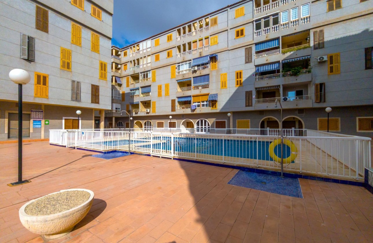Resale - Apartment -
Torrevieja - Acequion