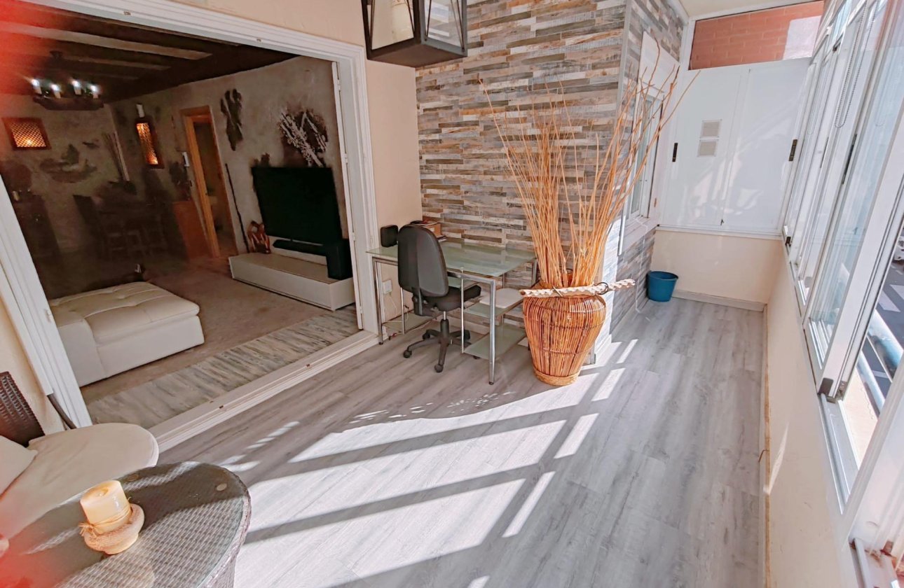 Resale - Apartment -
Torrevieja - Acequion