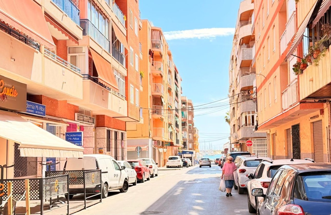Resale - Apartment -
Torrevieja - Acequion