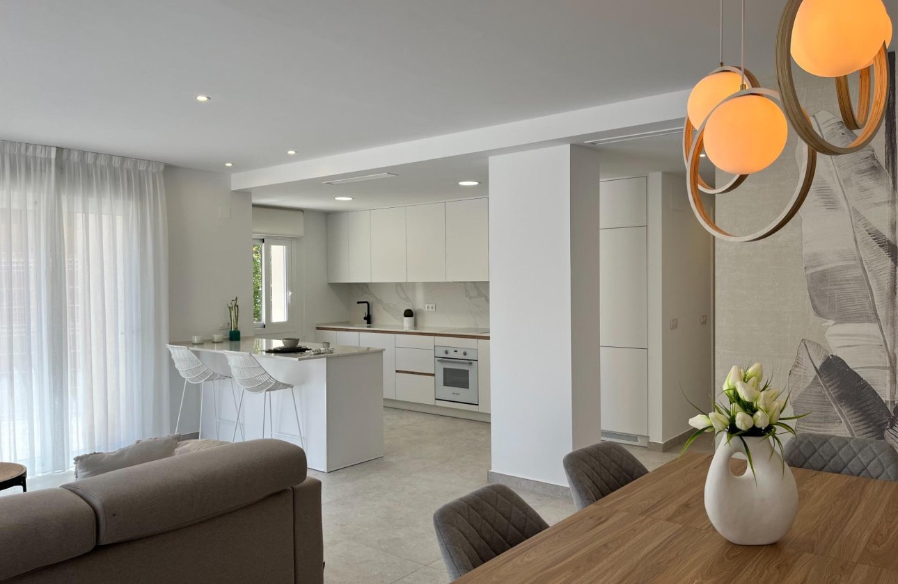 Resale - Apartment -
Torrevieja - Aguas Nuevas