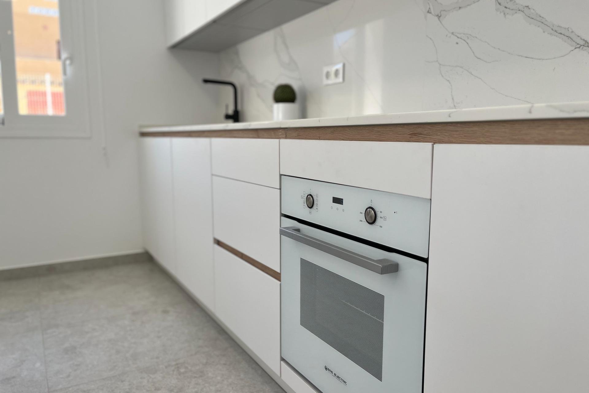 Resale - Apartment -
Torrevieja - Aguas Nuevas