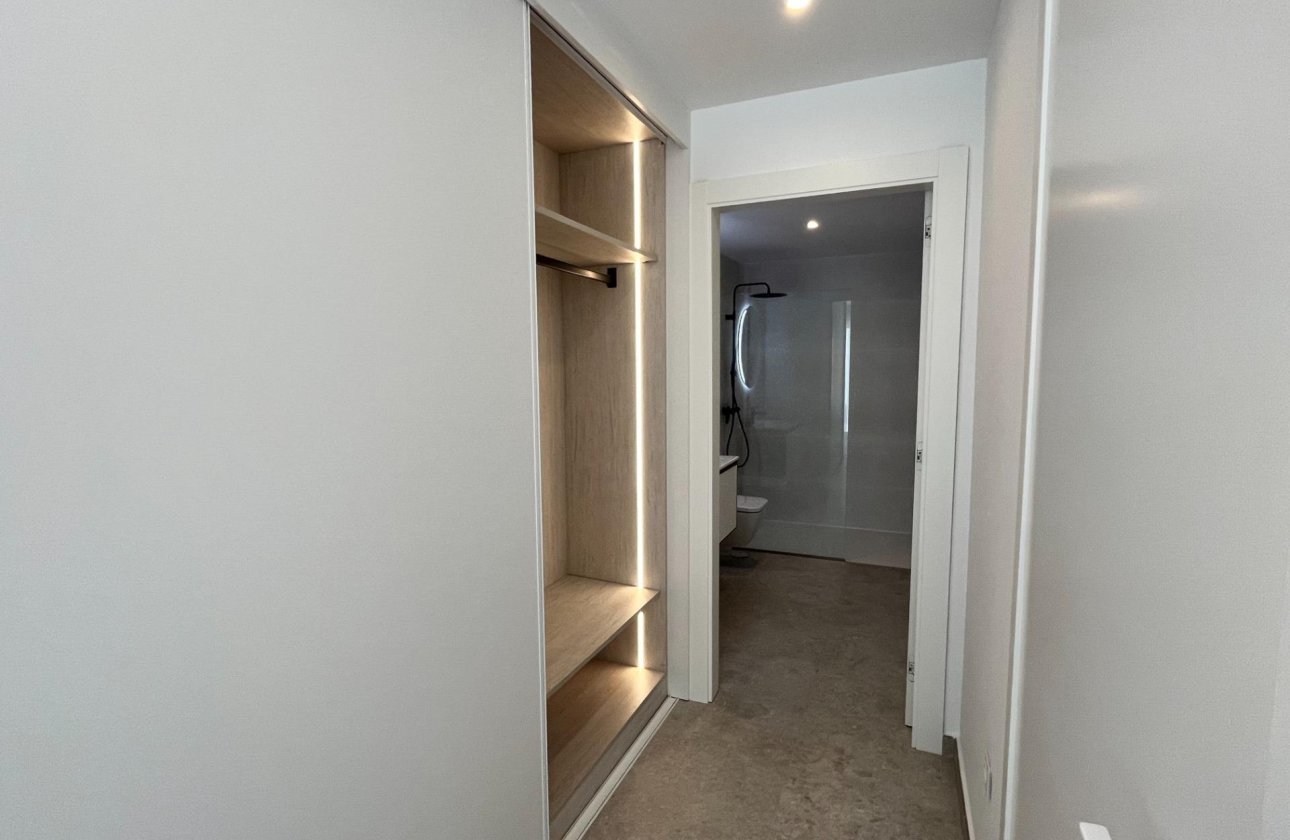 Resale - Apartment -
Torrevieja - Aguas Nuevas