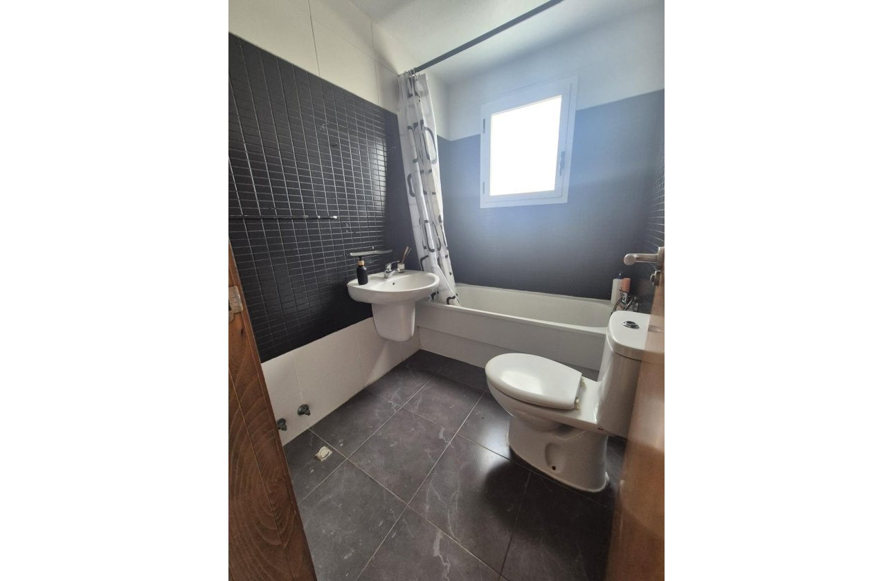 Resale - Apartment -
Torrevieja - Aguas Nuevas