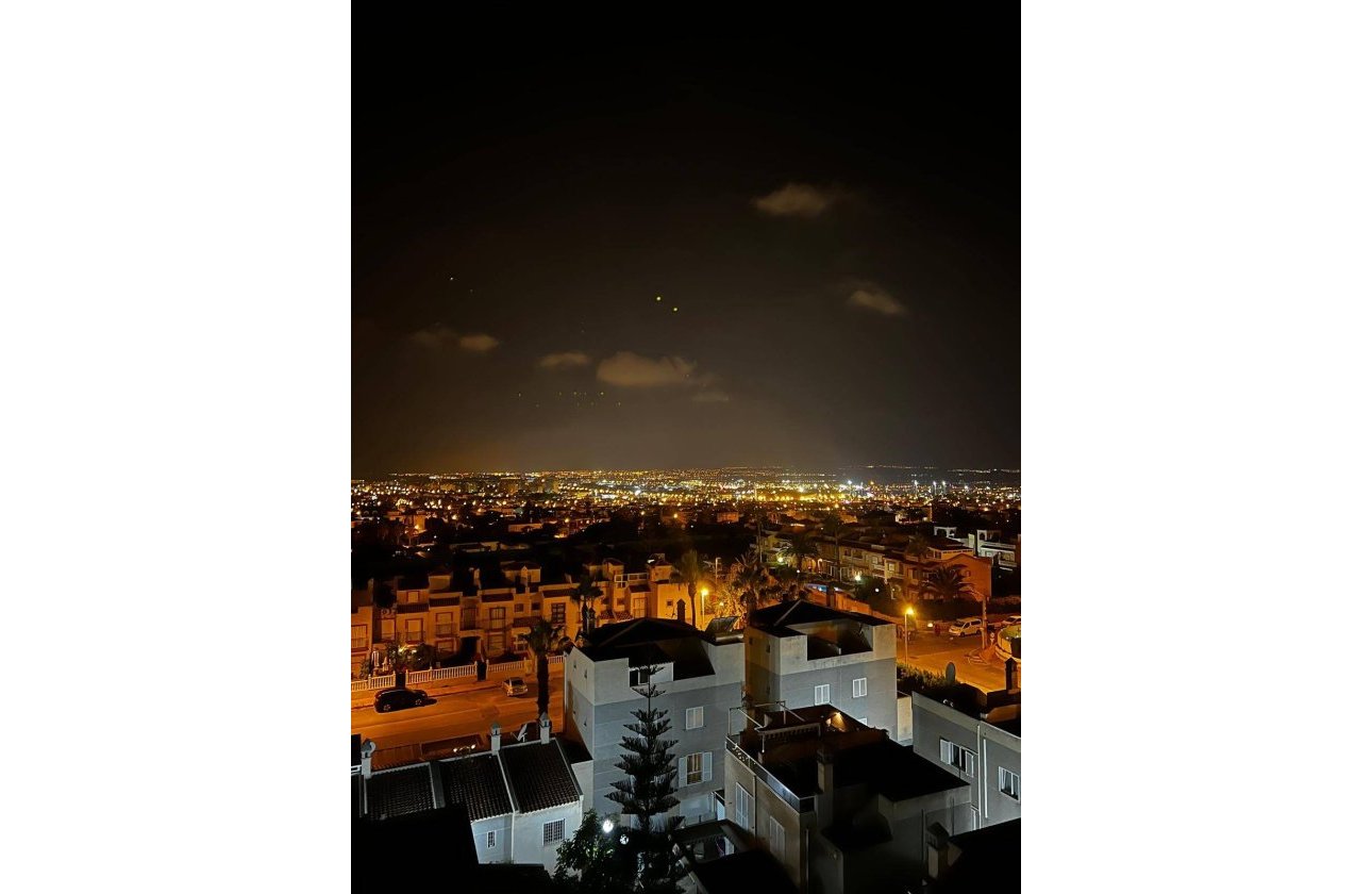 Resale - Apartment -
Torrevieja - Aguas Nuevas