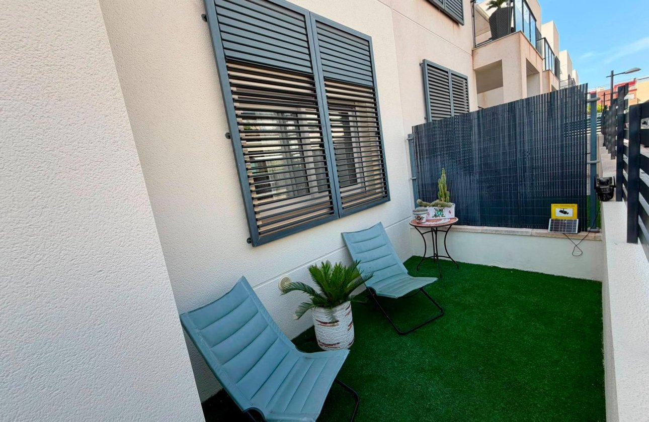 Resale - Apartment -
Torrevieja - Aguas Nuevas