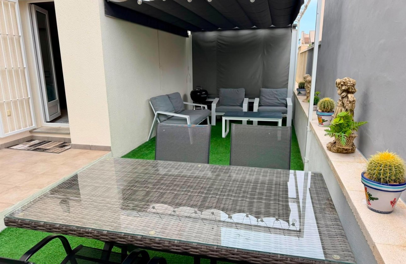 Resale - Apartment -
Torrevieja - Aguas Nuevas