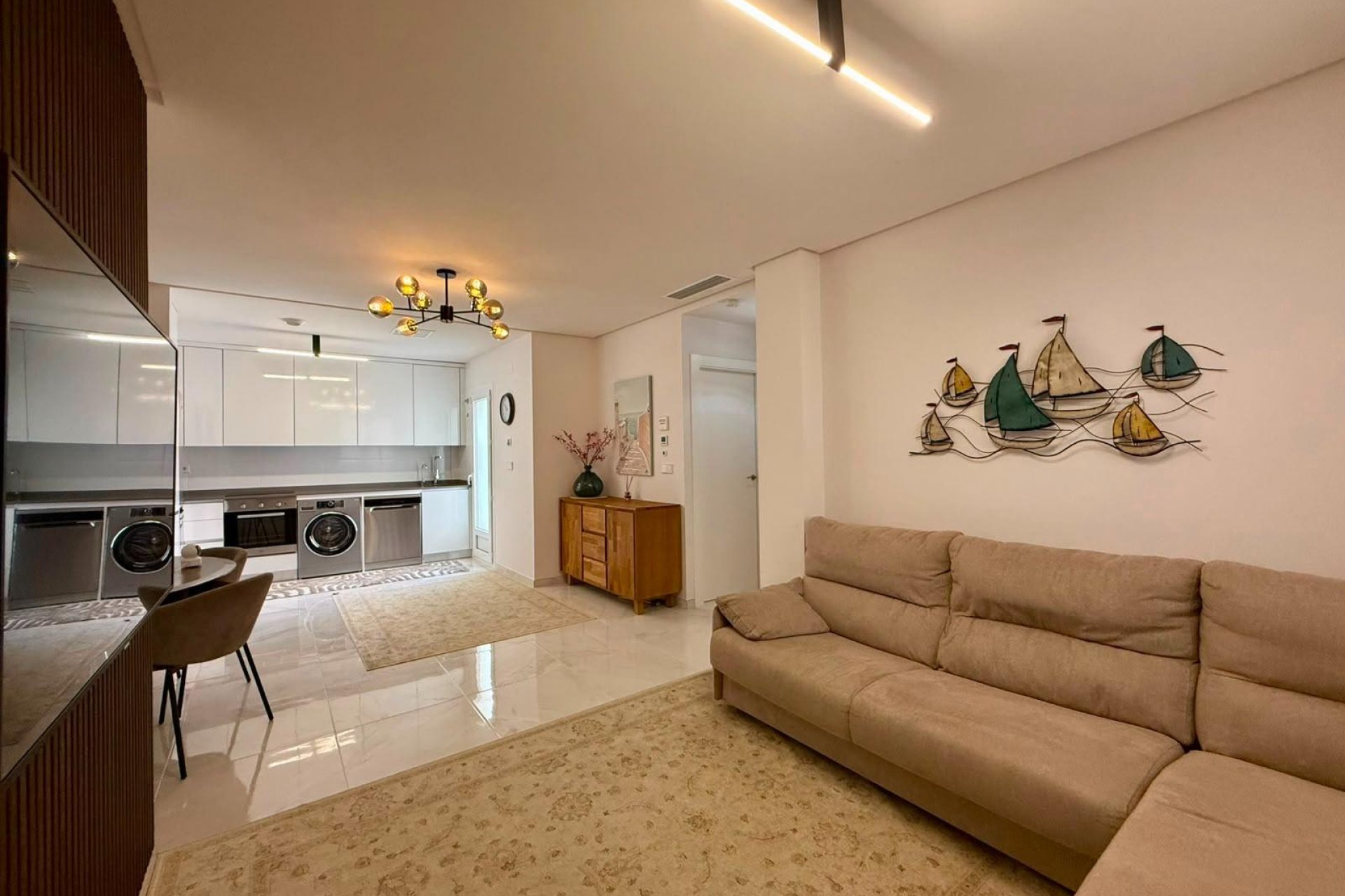 Resale - Apartment -
Torrevieja - Aguas Nuevas
