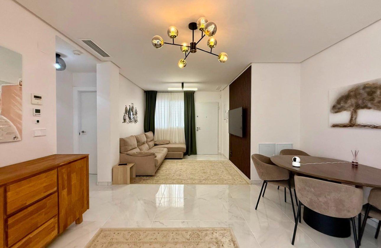 Resale - Apartment -
Torrevieja - Aguas Nuevas