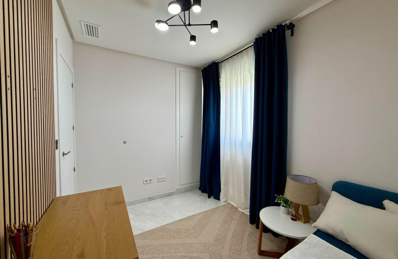 Resale - Apartment -
Torrevieja - Aguas Nuevas