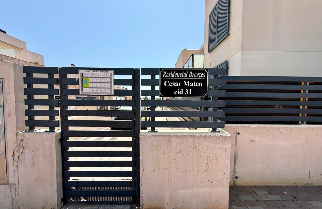 Resale - Apartment -
Torrevieja - Aguas Nuevas
