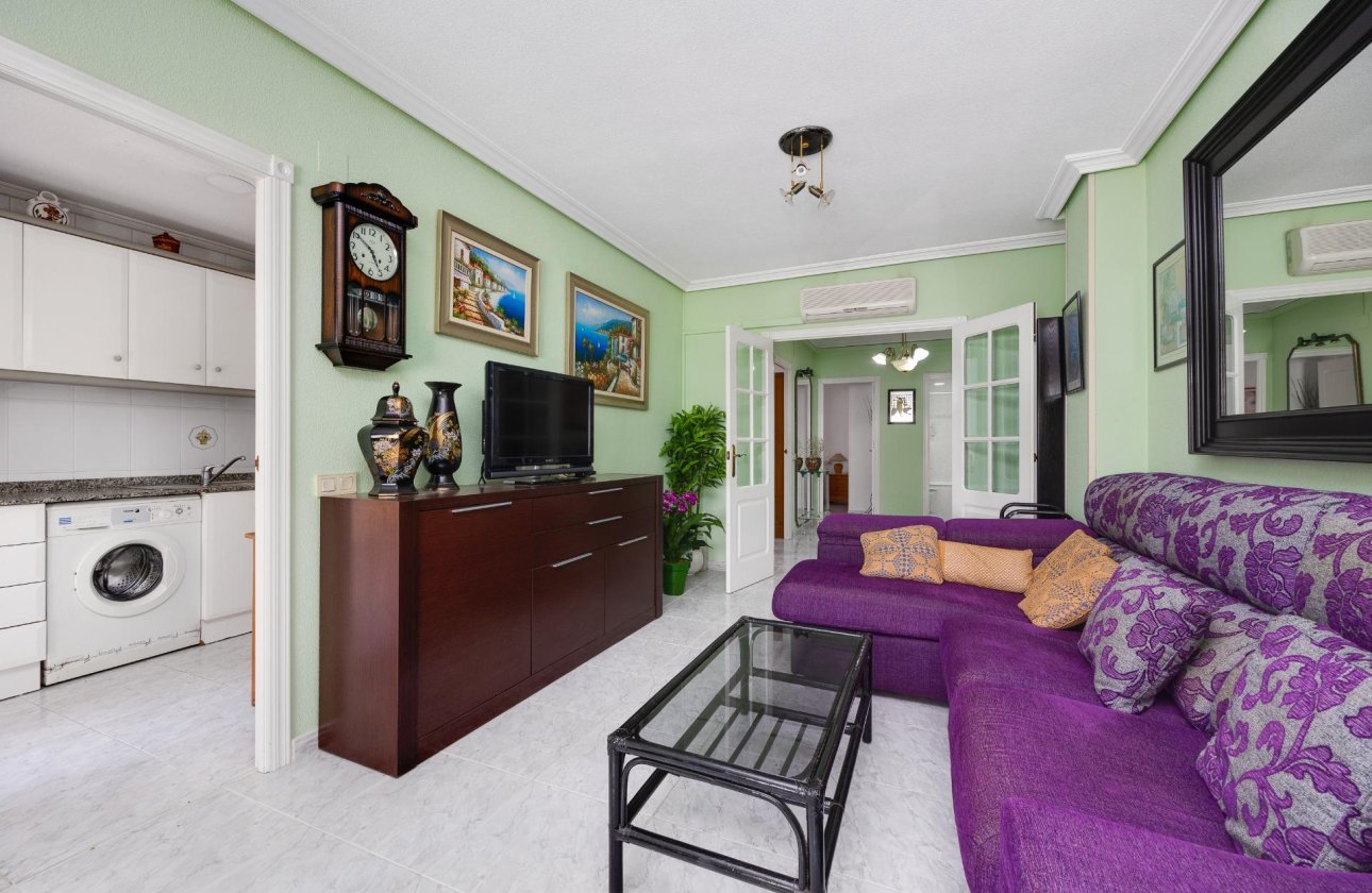 Resale - Apartment -
Torrevieja - Antonio Machado