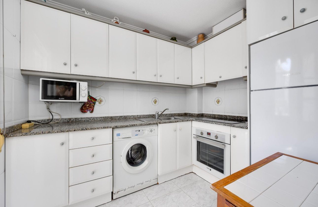 Resale - Apartment -
Torrevieja - Antonio Machado