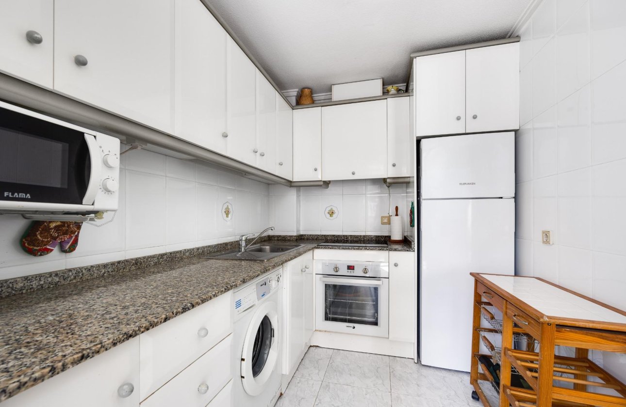 Resale - Apartment -
Torrevieja - Antonio Machado