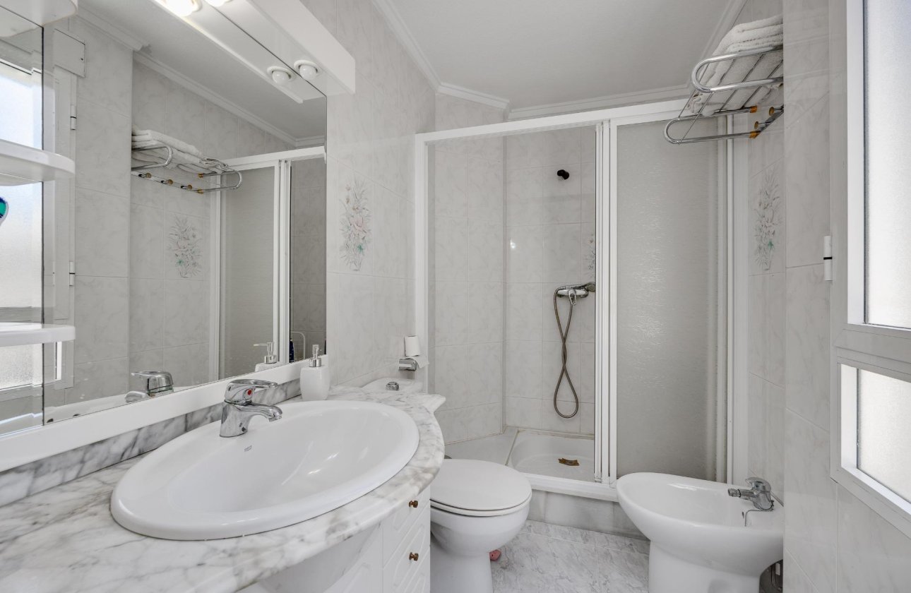 Resale - Apartment -
Torrevieja - Antonio Machado