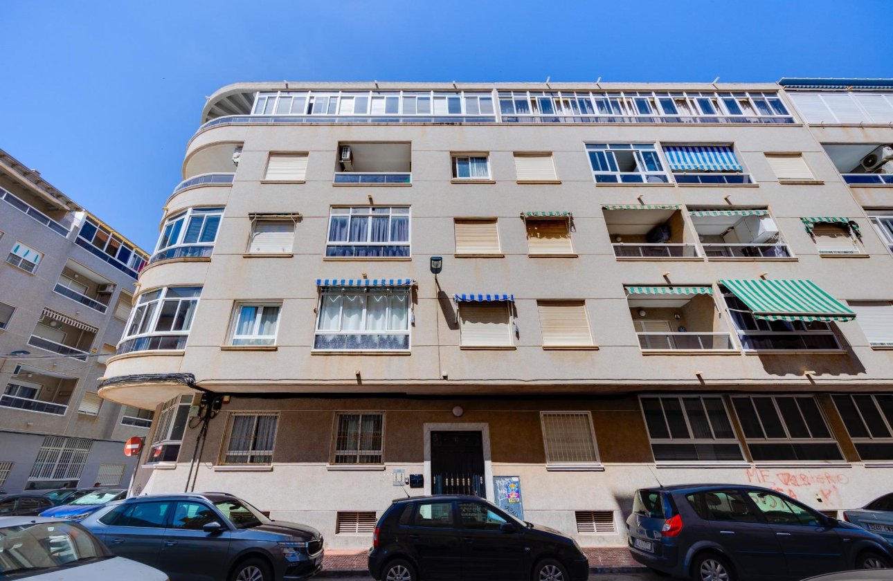 Resale - Apartment -
Torrevieja - Antonio Machado