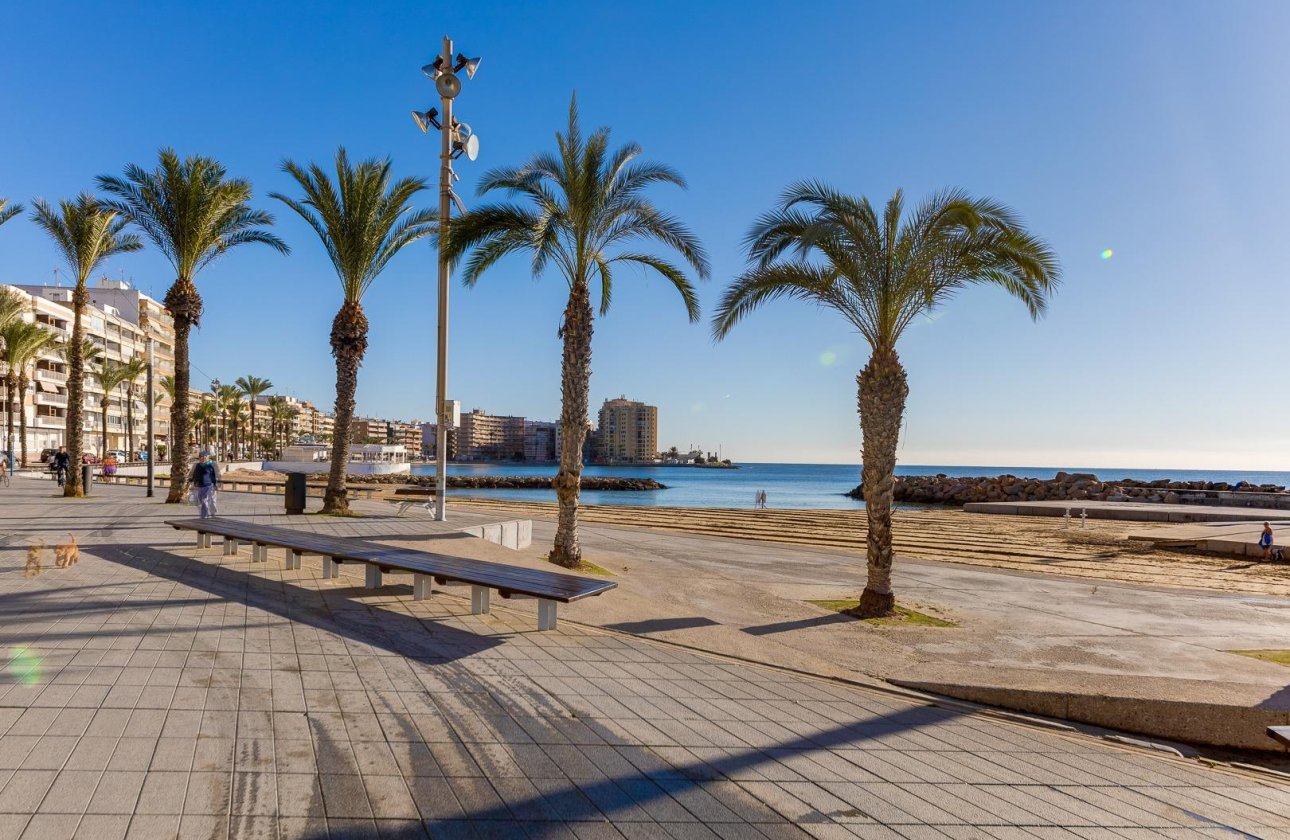 Resale - Apartment -
Torrevieja - Antonio Machado