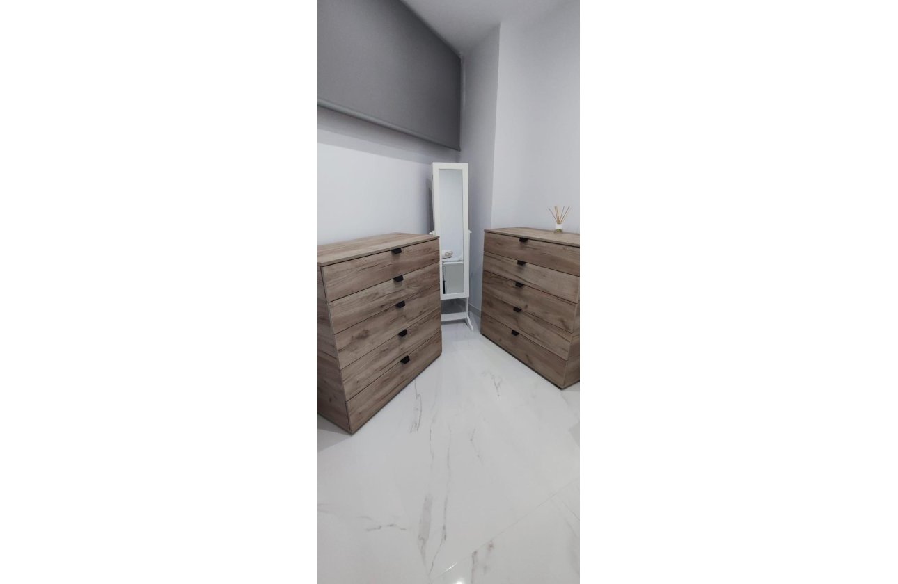 Resale - Apartment -
Torrevieja - Cabo Cervera