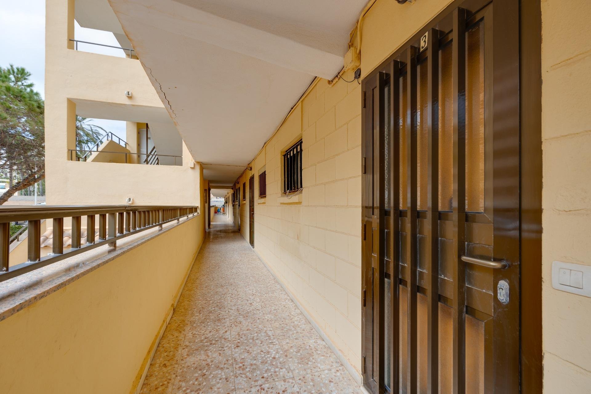 Resale - Apartment -
Torrevieja - Cabo Cervera