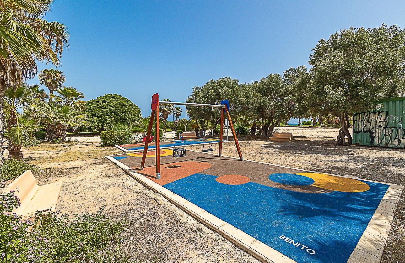 Resale - Apartment -
Torrevieja - Cabo Cervera