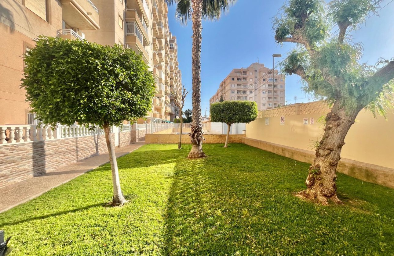 Resale - Apartment -
Torrevieja - Calas Blanca