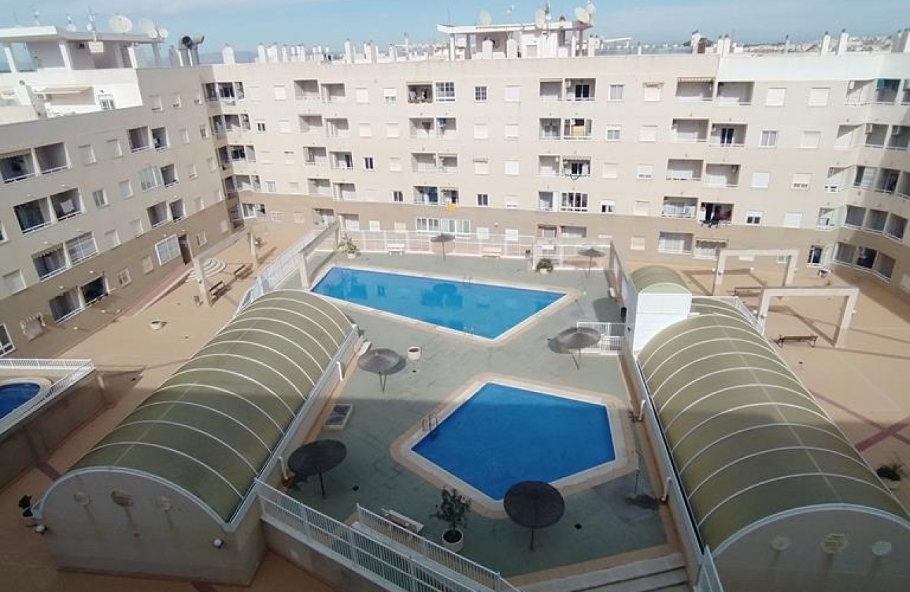 Resale - Apartment -
Torrevieja - CASCO URBANO