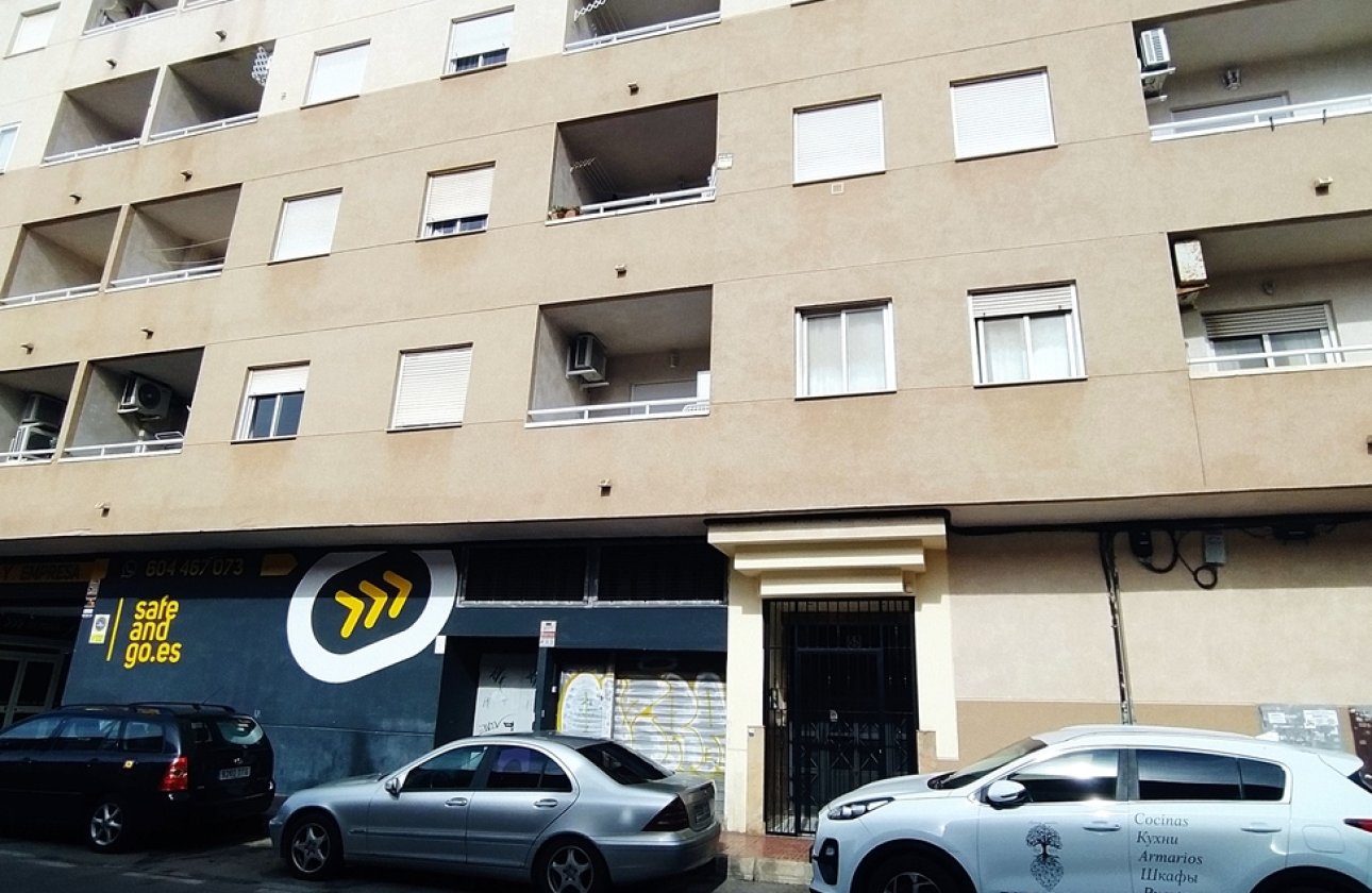 Resale - Apartment -
Torrevieja - CASCO URBANO