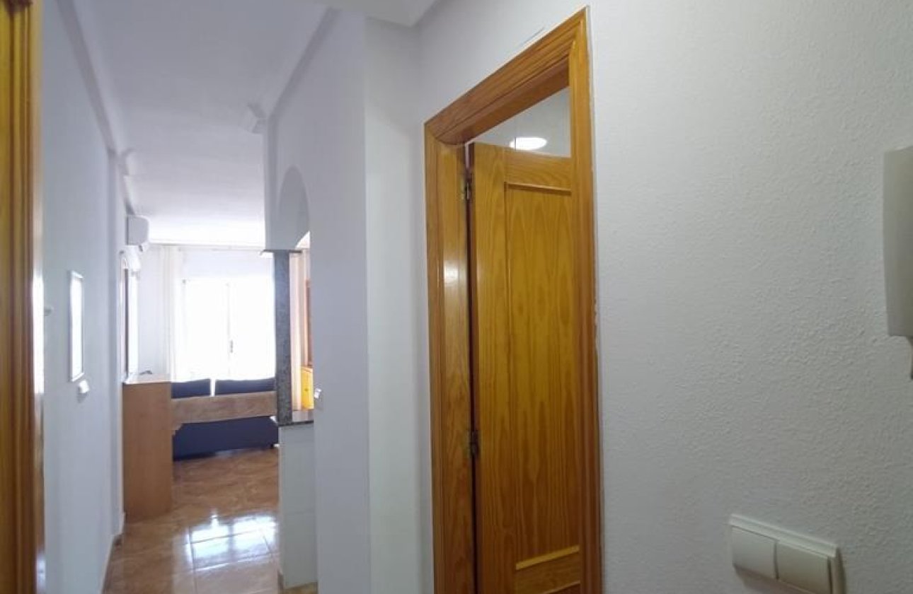 Resale - Apartment -
Torrevieja - CASCO URBANO