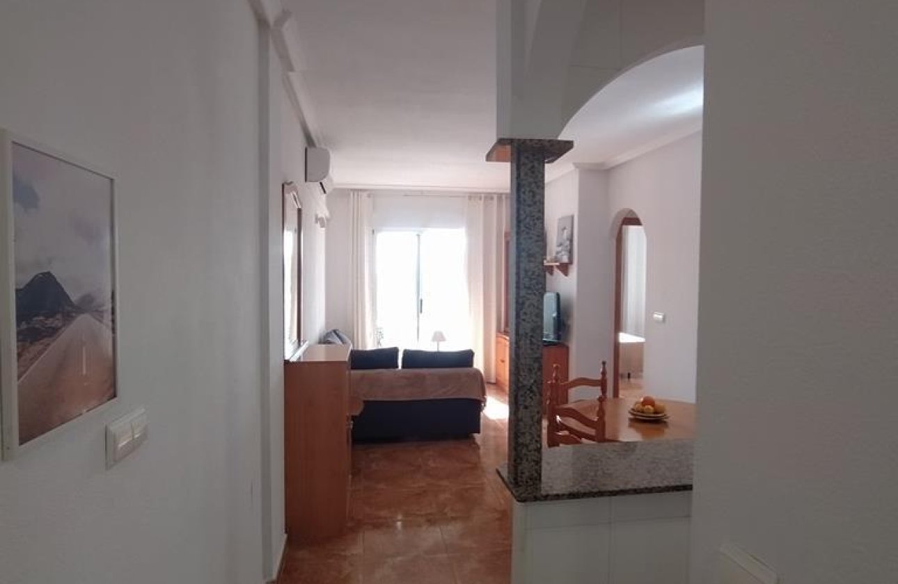 Resale - Apartment -
Torrevieja - CASCO URBANO